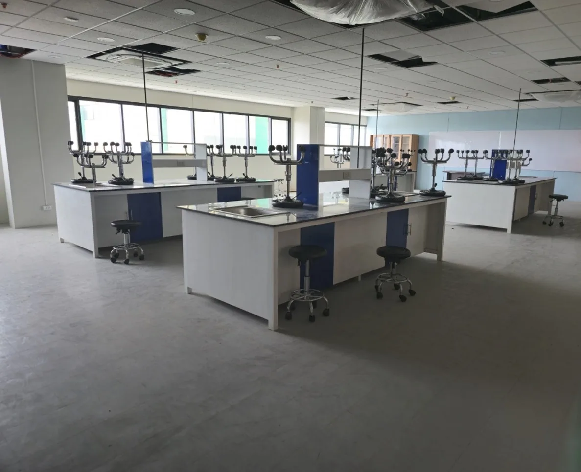 HAUSLAND CONSTRUCTION – Anatomy and Physiology Laboratory